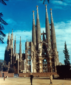 Arq, XIX-XXI, Gaud y Cornet, Antonio, Sagrada Familia, exterior, panormica lateral,Barcelona, 1882 ....