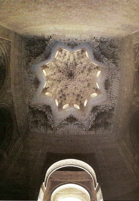 Arq, XIV, Alhambra, Sala de los Abencerrajes, Bveda de Mukarnas con mocrabes, Granada, Espaa