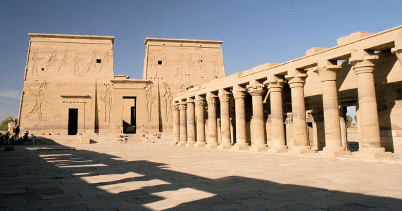 Arq, Egipto,I aC.,  Templo de Isis, Fil, interior, Ptolomeo XII Neos Dionysos, pilonos y columnata, 80-51 aC .