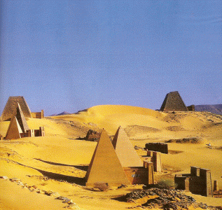 Arq, Geografa, VIII-VII, DIN XXV, Pirmides de Meroe, detalle, Nubia-Kush, Sudn
