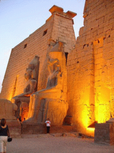 Arq, Egipto, XIII, DIN XIX, Templo de Luxor, Pilonos, Ramss II, Luxor, Tebas. 1279-1213 aC.