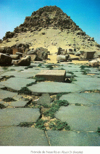 Arq, Egipto, 2458-2446, DIN V, Pirmide de Neser Ra, Abusir