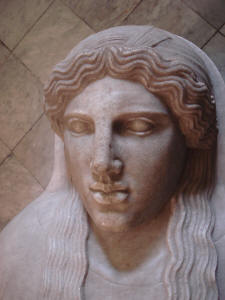 Esc, V  aC. Sarcfago fenicio de Palermo, Italia