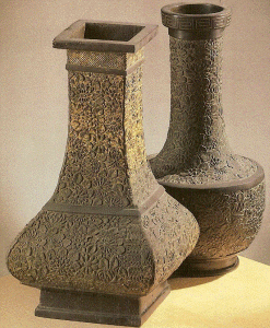 Orfebrera, XVII-XIX, Jarrones para flores, bronce, Col. P.A. Garda-Ivrea, Piamonte