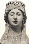 Esc XIII Catedral de Ravello Busto de mujer coronada 1272