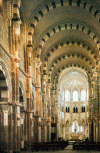 Arq XII Magdalena en Vezelay Interior