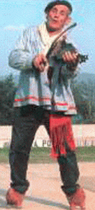 Geo, Cantabria, Humana, Campesino tocando instrumento musical tradicional, el ravel