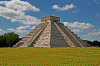 Humana Urbana El Castillo Templo de Chichen Itza Estado de Yucatan Mexico