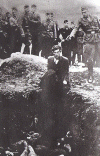 Hist XX SS Ejecutando a un Judio Ucraniano 1942